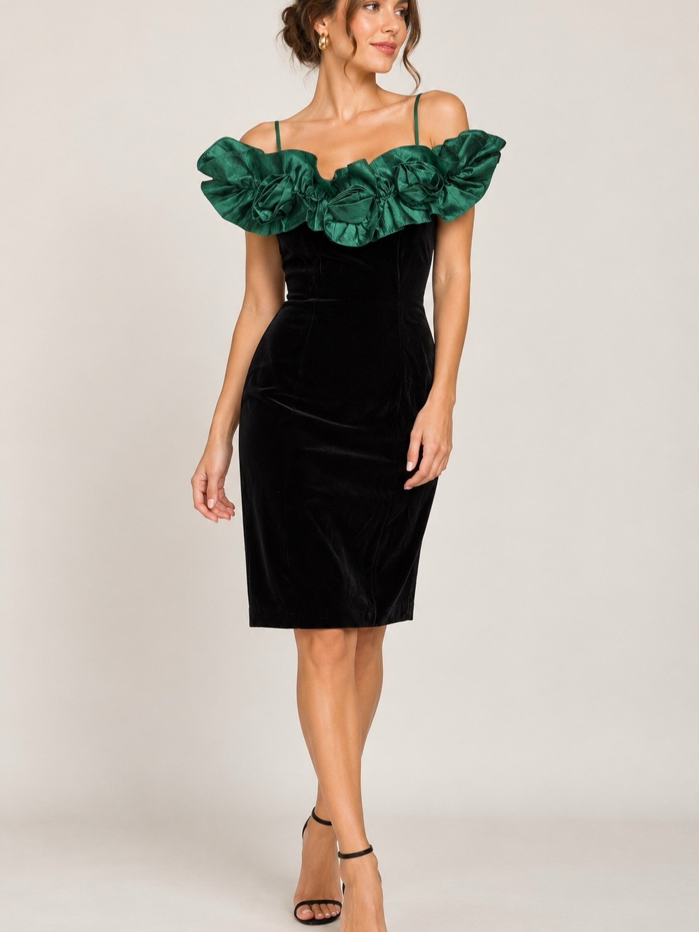 Vintage 1980s Roberta California Black Velvet Emerald Green Cocktail Dress